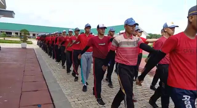 Kegiatan Latihan di Lapangan Bersama SMP-SMA Swasta Bina Bangsa 01